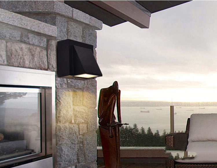 Outdoor Wall Lamp